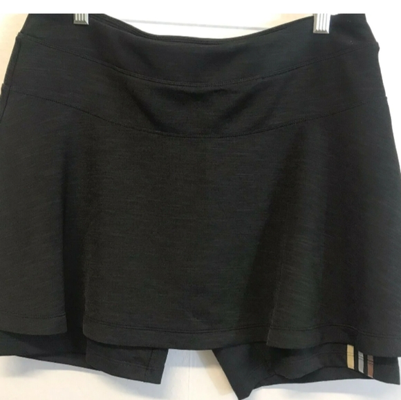 Adidas Capsule Skort Golf Skirt Tennis Black Silver Gold Copper Stripes -Small - Picture 5 of 10